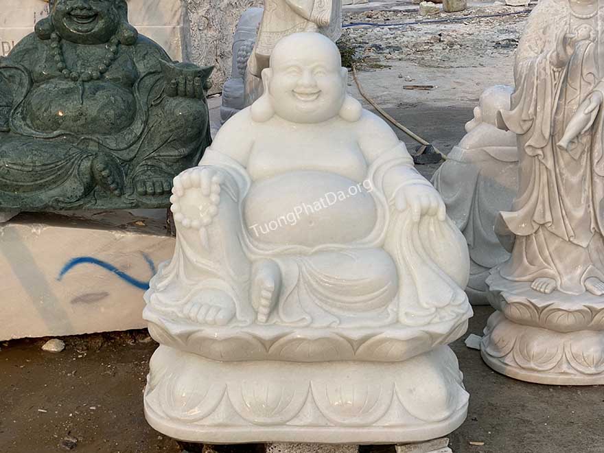 Giá cả và kích thước tượng Phật Di Lặc bằng đá thường được bán ra trên thị trường?